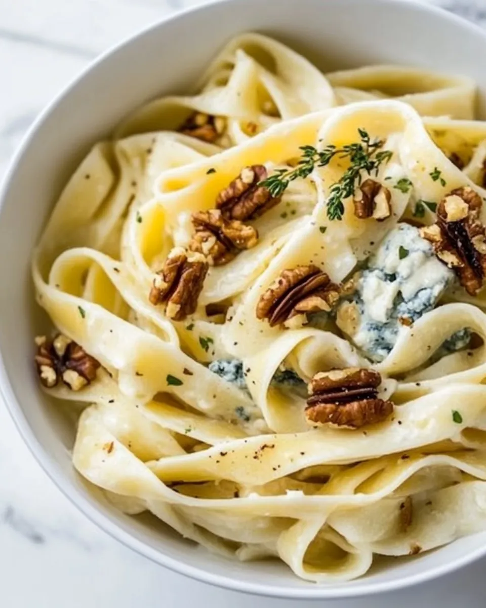Classic Blue Cheese Pasta with Walnuts picture