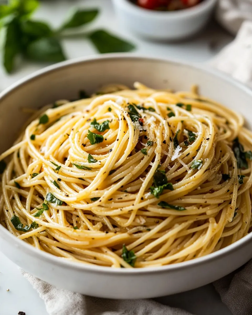 Classic Spaghetti Aglio E Olio image